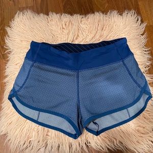 Lululemon Speed Up Short Size 2, 2.5” length